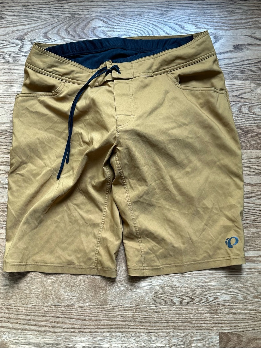 Pearl Izumi Men’s Cycling Shorts XL. Washed, never worn.